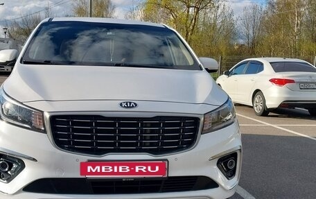 KIA Carnival III, 2019 год, 3 229 000 рублей, 5 фотография