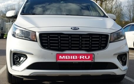 KIA Carnival III, 2019 год, 3 229 000 рублей, 6 фотография