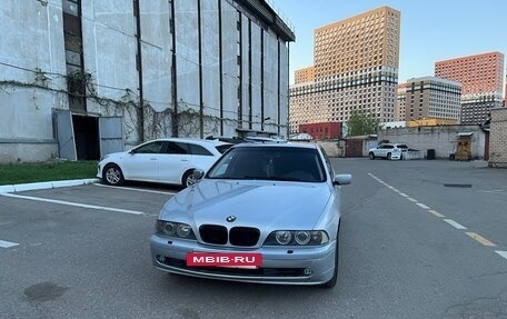 BMW 5 серия, 1998 год, 650 000 рублей, 11 фотография