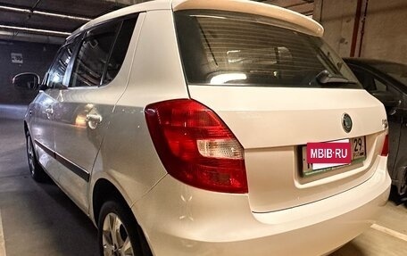 Skoda Fabia II, 2011 год, 770 000 рублей, 3 фотография