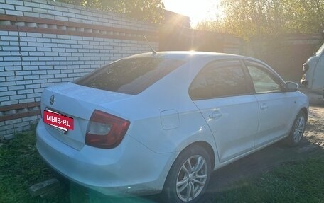 Skoda Rapid I, 2014 год, 830 000 рублей, 3 фотография