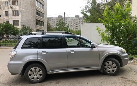 Mitsubishi Outlander III рестайлинг 3, 2007 год, 850 000 рублей, 5 фотография