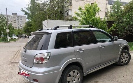 Mitsubishi Outlander III рестайлинг 3, 2007 год, 850 000 рублей, 2 фотография