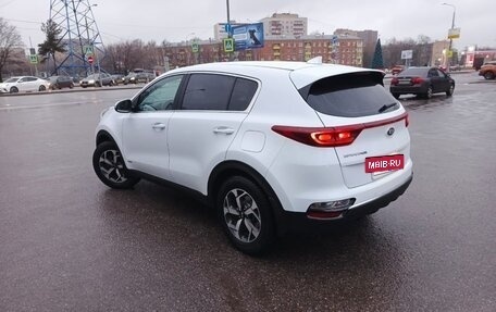KIA Sportage IV рестайлинг, 2021 год, 2 650 000 рублей, 5 фотография