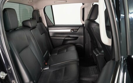 Toyota Hilux VIII, 2019 год, 3 599 000 рублей, 7 фотография