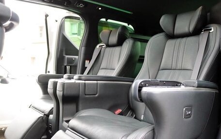 Toyota Alphard III, 2021 год, 3 567 000 рублей, 18 фотография