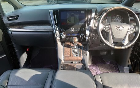 Toyota Alphard III, 2021 год, 3 570 000 рублей, 14 фотография
