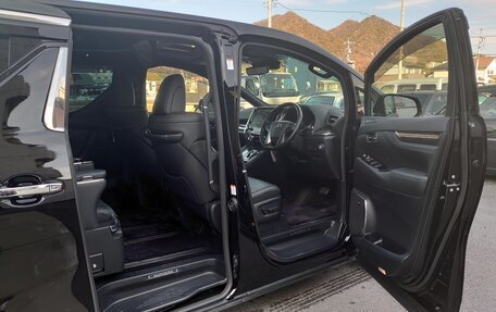 Toyota Alphard III, 2021 год, 3 570 000 рублей, 16 фотография