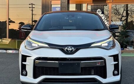 Toyota C-HR I рестайлинг, 2021 год, 1 567 000 рублей, 8 фотография