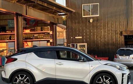 Toyota C-HR I рестайлинг, 2021 год, 1 567 000 рублей, 6 фотография