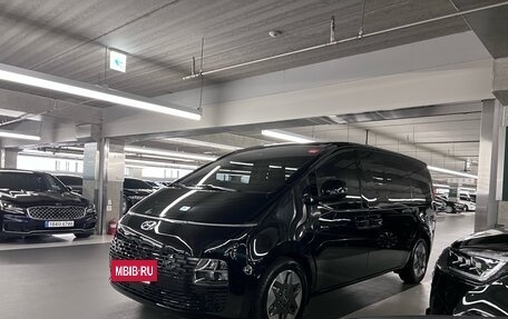 Hyundai Staria, 2021 год, 2 850 000 рублей, 4 фотография