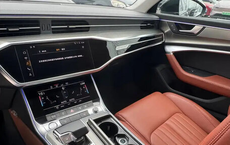 Audi A6, 2020 год, 2 500 000 рублей, 9 фотография