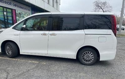 Toyota Esquire I, 2017 год, 2 200 000 рублей, 1 фотография