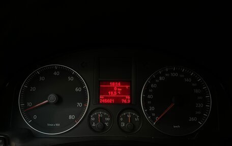 Volkswagen Jetta VI, 2006 год, 600 000 рублей, 13 фотография