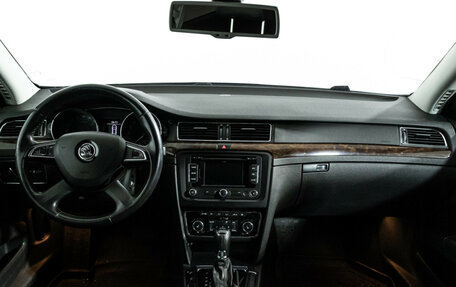 Skoda Superb III рестайлинг, 2013 год, 1 300 000 рублей, 13 фотография