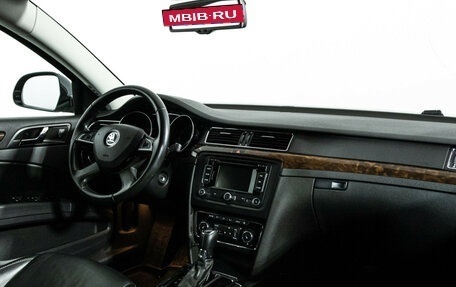 Skoda Superb III рестайлинг, 2013 год, 1 300 000 рублей, 9 фотография