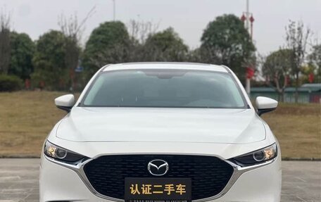 Mazda 3, 2021 год, 1 350 000 рублей, 2 фотография