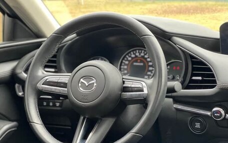 Mazda 3, 2021 год, 1 350 000 рублей, 11 фотография