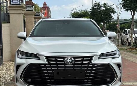 Toyota Avalon, 2022 год, 2 399 000 рублей, 3 фотография
