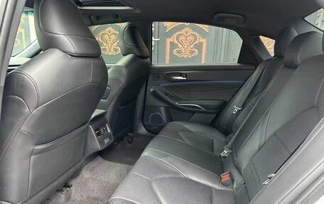 Toyota Avalon, 2022 год, 2 399 000 рублей, 8 фотография