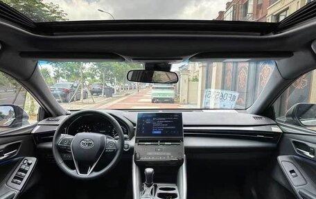 Toyota Avalon, 2022 год, 2 399 000 рублей, 7 фотография