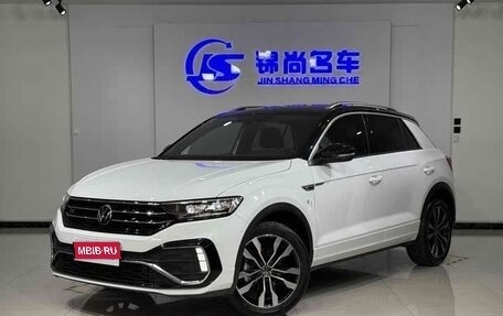 Volkswagen T-Roc I, 2022 год, 1 745 000 рублей, 1 фотография