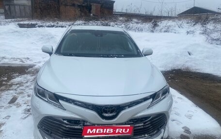 Toyota Camry, 2018 год, 3 100 000 рублей, 1 фотография