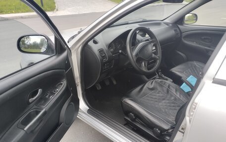 Mitsubishi Carisma I, 2001 год, 385 000 рублей, 8 фотография