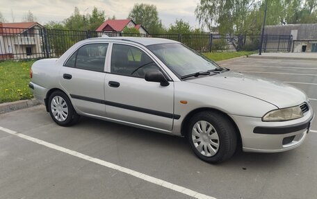 Mitsubishi Carisma I, 2001 год, 385 000 рублей, 11 фотография