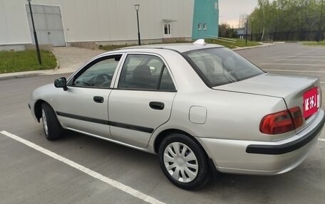 Mitsubishi Carisma I, 2001 год, 385 000 рублей, 6 фотография