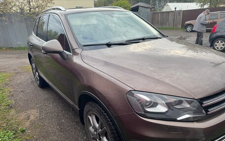 Volkswagen Touareg III, 2012 год, 1 970 000 рублей, 2 фотография