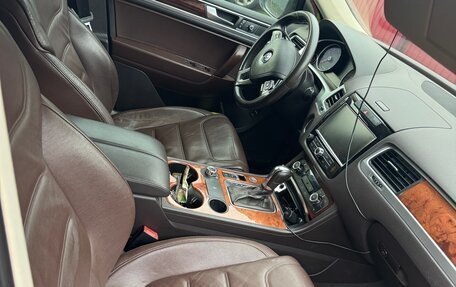Volkswagen Touareg III, 2012 год, 1 970 000 рублей, 6 фотография