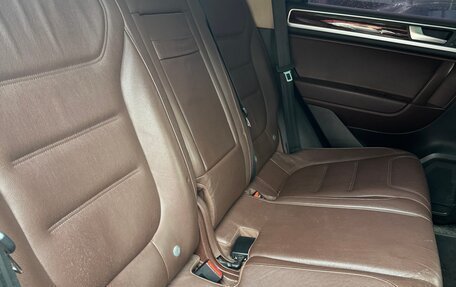 Volkswagen Touareg III, 2012 год, 1 970 000 рублей, 12 фотография