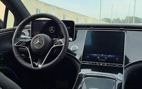 Mercedes-Benz EQS, 2022 год, 9 815 000 рублей, 5 фотография