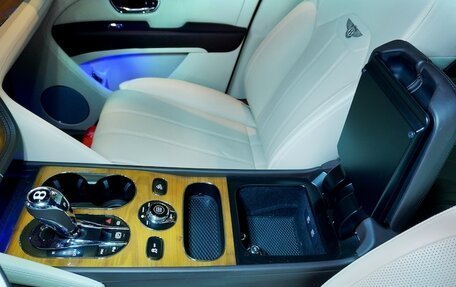 Bentley Bentayga I, 2022 год, 23 850 000 рублей, 10 фотография