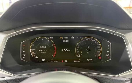 Volkswagen T-Roc I, 2022 год, 1 745 000 рублей, 7 фотография