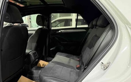 Volkswagen T-Roc I, 2022 год, 1 745 000 рублей, 13 фотография
