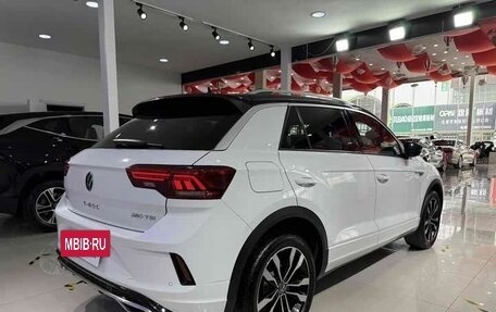 Volkswagen T-Roc I, 2022 год, 1 745 000 рублей, 6 фотография