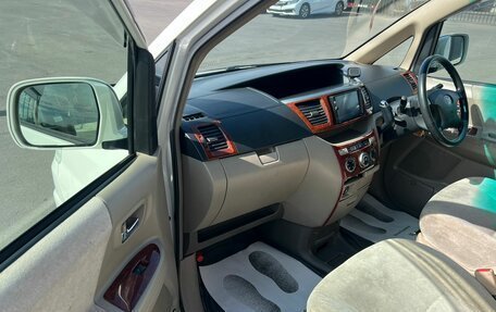 Toyota Noah III, 2003 год, 1 049 000 рублей, 12 фотография
