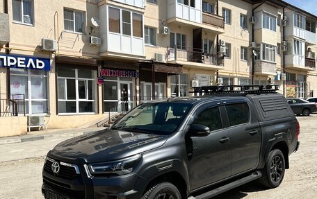 Toyota Hilux VIII, 2023 год, 7 500 000 рублей, 3 фотография
