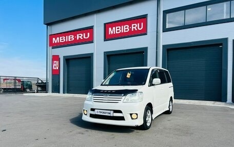 Toyota Noah III, 2003 год, 1 049 000 рублей, 2 фотография
