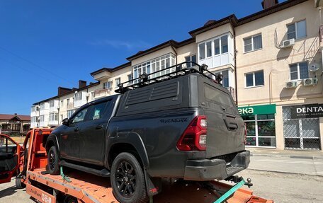 Toyota Hilux VIII, 2023 год, 7 500 000 рублей, 10 фотография