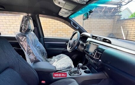 Toyota Hilux VIII, 2023 год, 7 500 000 рублей, 7 фотография