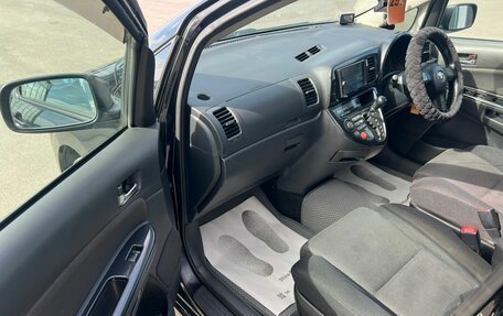 Toyota Wish II, 2003 год, 759 000 рублей, 12 фотография