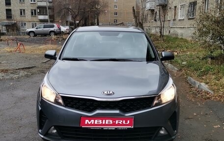 KIA Rio IV, 2020 год, 1 690 000 рублей, 1 фотография