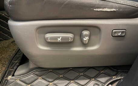Toyota Land Cruiser 200, 2008 год, 2 850 000 рублей, 10 фотография