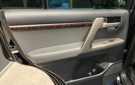Toyota Land Cruiser 200, 2008 год, 2 850 000 рублей, 16 фотография