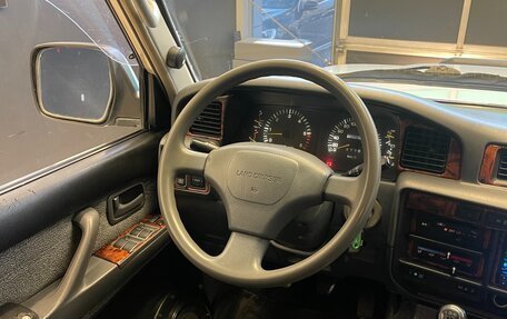 Toyota Land Cruiser 80 рестайлинг, 1996 год, 2 000 000 рублей, 13 фотография