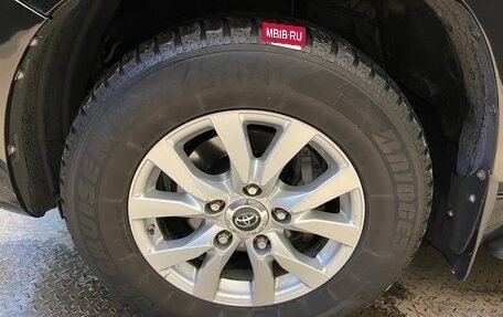 Toyota Land Cruiser 200, 2008 год, 2 850 000 рублей, 28 фотография