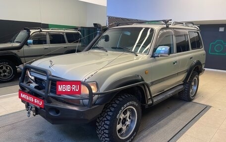 Toyota Land Cruiser 80 рестайлинг, 1996 год, 2 000 000 рублей, 3 фотография